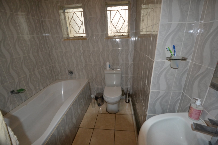 5 Bedroom Property for Sale in Harmony Free State